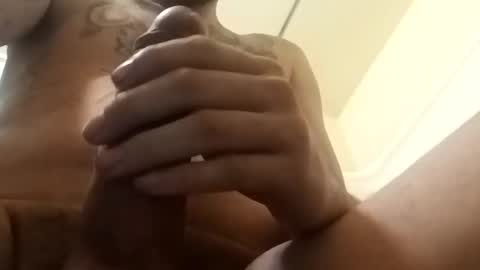 bigmike42005 online show from December 31, 7:53 am