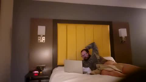 Snapshot of bigmotopayne8769 chatting on January 13, 7:57 am bigmotopayne8769 online show from January 13, 7:57 am