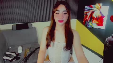 kiaaannaaaa online show from December 28, 5:14 pm