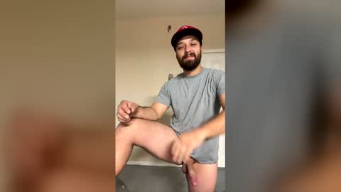 Snapshot of bigred4709 chatting on March 30, 3:51 am bigred4709 online show from March 30, 3:51 am