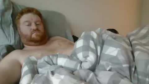 Snapshot of bigred92899 chatting on October 12, 3:44 pm bigred92899 online show from October 12, 3:44 pm