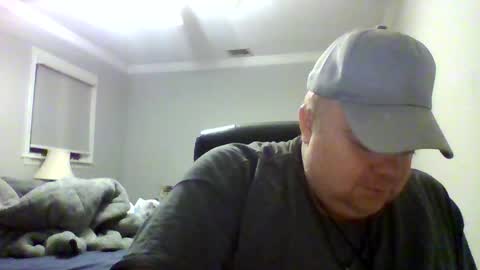 Big Red online show from November 20, 3:18 am