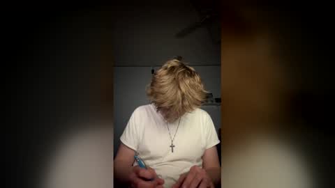 bigskinnyboyshh online show from March 8, 1:47 am