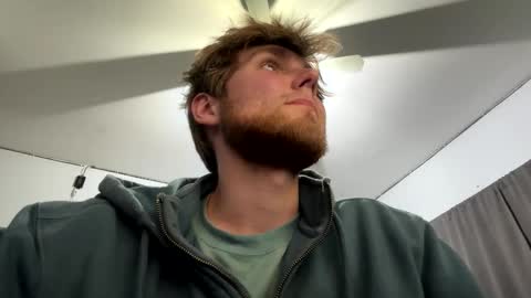 bigskinnyboyshh online show from April 6, 11:49 pm