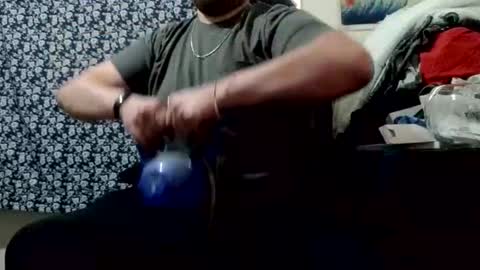 Snapshot of bigsmilekyle chatting on April 12, 8:58 pm bigsmilekyle online show from April 12, 8:58 pm
