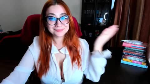 Snapshot of bigsmiletits chatting on March 2, 2:32 pm Julia online show from March 2, 2:32 pm