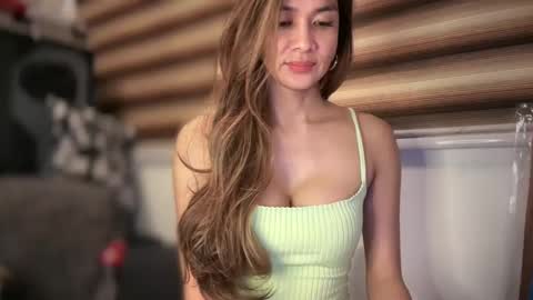 Snapshot of bigsurprise4u chatting on January 5, 5:20 pm Yna     online show from January 5, 5:20 pm