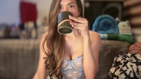 Snapshot of bigsurprise4u chatting on January 16, 4:50 pm Yna     online show from January 16, 4:50 pm