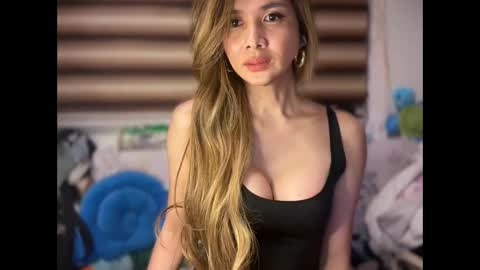 Snapshot of bigsurprise4u chatting on October 27, 10:36 pm Yna     online show from October 27, 10:36 pm