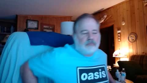 Snapshot of bigthicksatisfying2 chatting on April 18, 12:58 am bigthicksatisfying2 online show from April 18, 12:58 am