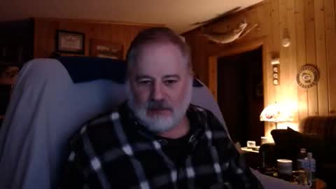 Snapshot of bigthicksatisfying2 chatting on May 6, 5:46 am bigthicksatisfying2 online show from May 6, 5:46 am