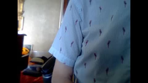 Snapshot of bigukphallus chatting on December 15, 11:23 am bigukphallus online show from December 15, 11:23 am