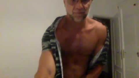 Snapshot of bigvega79 chatting on July 5, 2:18 am bigvega79 online show from July 5, 2:18 am