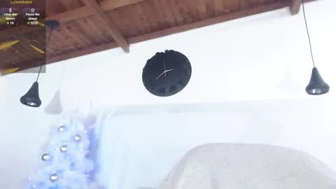 Snapshot of bigzehuz chatting on December 1, 6:19 pm andres online show from December 1, 6:19 pm