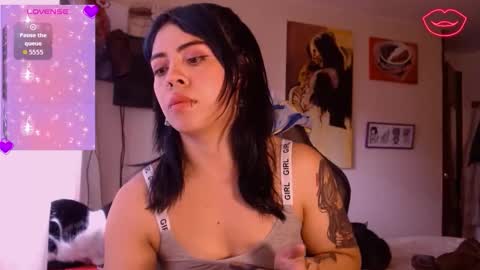 Snapshot of biigbooty_ chatting on October 30, 7:36 pm biigbooty_ online show from October 30, 7:36 pm