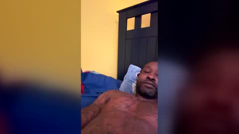 Two online show from March 18, 9:40 pm