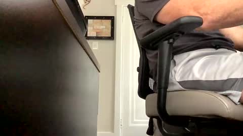 Snapshot of bijockdadohio chatting on January 10, 3:48 pm Jeff online show from January 10, 3:48 pm