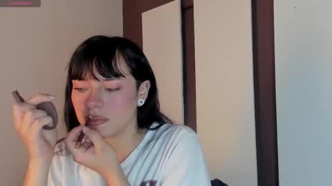 bilie__eilish online show from February 23, 12:13 pm