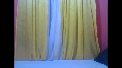 Snapshot of bilion_ass chatting on December 19, 11:18 am TREZAH online show from December 19, 11:18 am