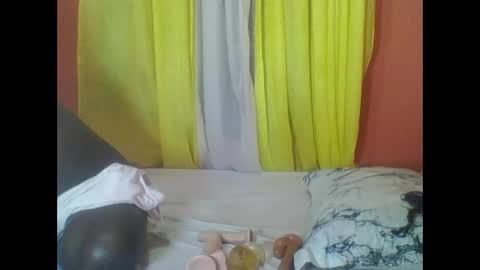 Snapshot of bilion_ass chatting on January 28, 5:54 am TREZAH online show from January 28, 5:54 am