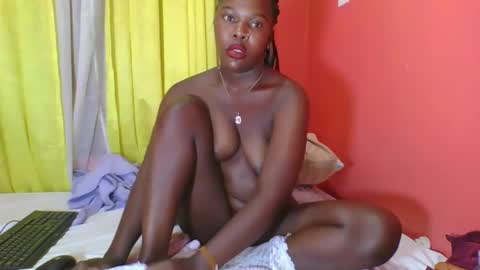 Snapshot of bilion_ass chatting on March 6, 12:10 am TREZAH online show from March 6, 12:10 am