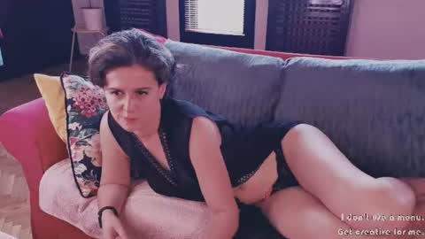 Snapshot of billie__rose chatting on July 13, 9:56 am Billie Rose online show from July 13, 9:56 am