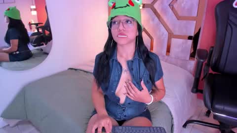 Billie online show from November 15, 4:10 am