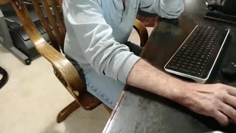 billy471 online show from April 16, 11:29 pm