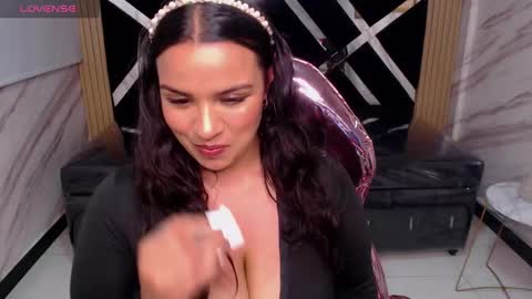 Live 1000pm 600am COLOMBIAN HOUR online show from March 11, 4:32 am