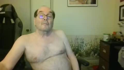 Snapshot of bink195234 chatting on March 8, 11:18 pm Bink195234 online show from March 8, 11:18 pm