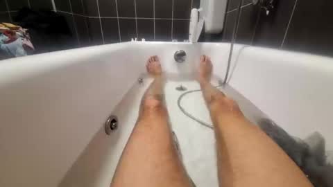 Snapshot of bisexdadd chatting on December 15, 3:31 pm bisexdadd online show from December 15, 3:31 pm