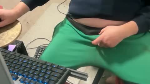 bisexqldniteowl online show from May 28, 11:57 pm
