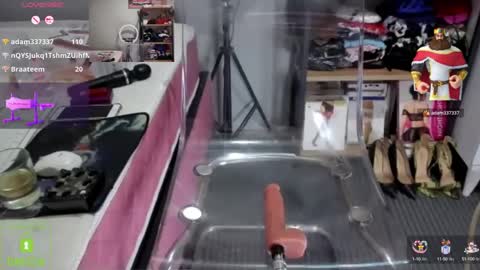 Snapshot of bisexyeliz35 chatting on January 24, 11:23 pm bisex woman online show from January 24, 11:23 pm