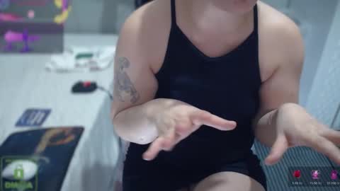 Snapshot of bisexyeliz35 chatting on September 28, 9:31 pm bisex woman online show from September 28, 9:31 pm