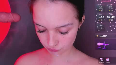 Snapshot of bitchpeace_ chatting on February 19, 6:15 pm Diana online show from February 19, 6:15 pm