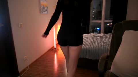 Ann Braslowsky online show from October 4, 6:06 pm