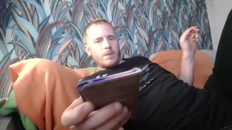 Snapshot of bizoukey15 chatting on September 20, 9:27 pm bizoukey15 online show from September 20, 9:27 pm