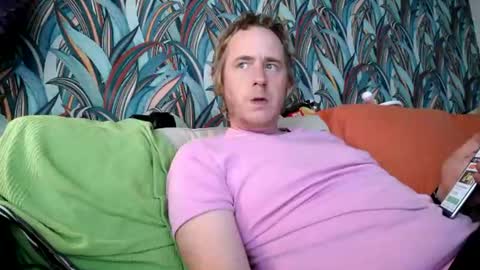 Snapshot of bizoukey15 chatting on July 1, 1:40 am bizoukey15 online show from July 1, 1:40 am