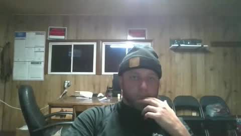 bjhancock_28 online show from November 25, 9:37 pm