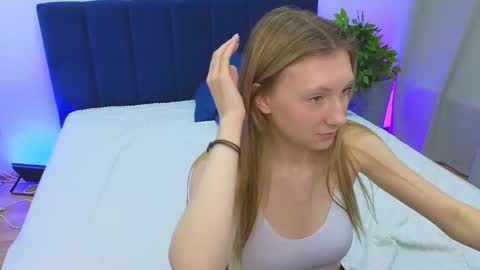 Julia online show from February 11, 5:16 am