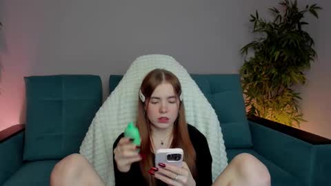 Julia online show from February 15, 3:28 pm