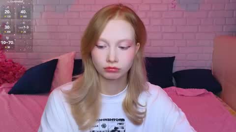 Julia online show from March 11, 1:26 am