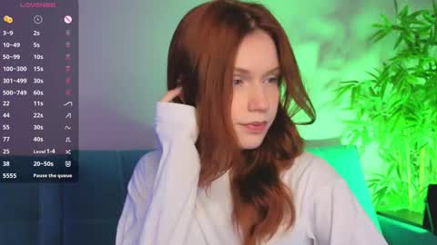 Julia online show from November 25, 4:18 pm