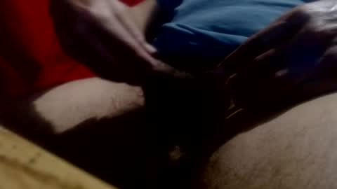 Snapshot of bjlonely7 chatting on December 30, 1:37 am bjlonely7 online show from December 30, 1:37 am