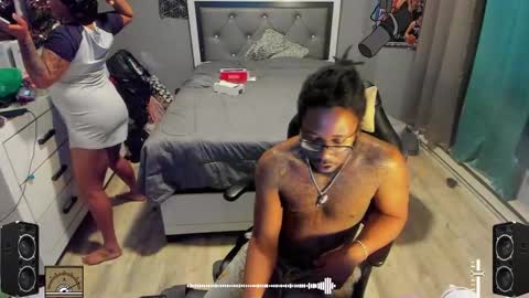 Snapshot of blaccanalmatters chatting on December 20, 12:52 am Plant Base Streamers From Pennsylvania online show from December 20, 12:52 am