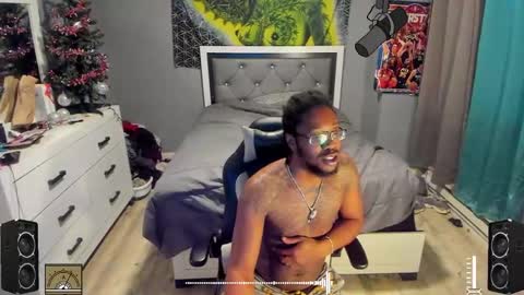 Snapshot of blaccanalmatters chatting on December 21, 11:34 pm Plant Base Streamers From Pennsylvania online show from December 21, 11:34 pm