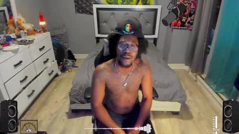 Snapshot of blaccanalmatters chatting on February 10, 11:45 pm Plant Base Streamers From Pennsylvania online show from February 10, 11:45 pm