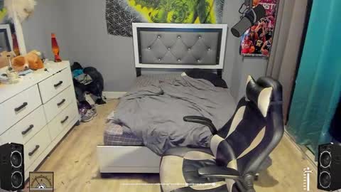 Snapshot of blaccanalmatters chatting on March 7, 11:27 pm Plant Base Streamers From Pennsylvania online show from March 7, 11:27 pm