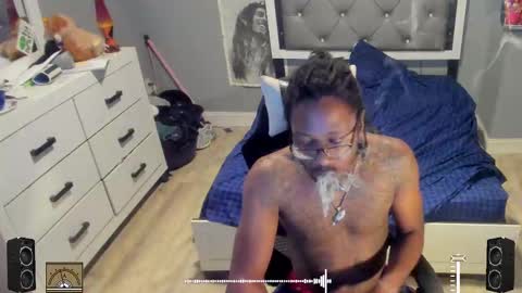 Plant Base Streamers From Pennsylvania online show from September 8, 11:37 pm