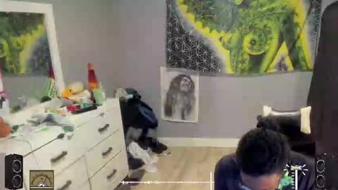 Snapshot of blaccanalmatters chatting on October 3, 11:13 pm Plant Base Streamers From Pennsylvania online show from October 3, 11:13 pm